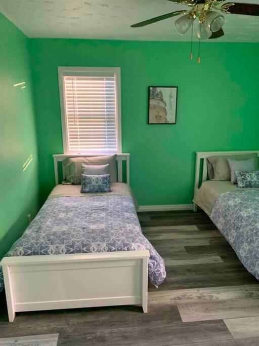 Remodeled House Minutes To Falls Attractions Villa Niagara Falls Exterior photo